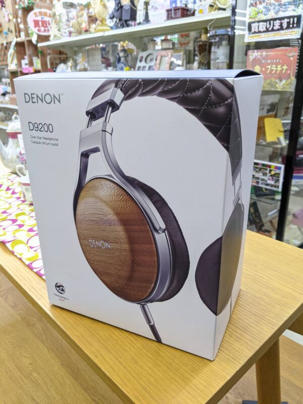 【DENON オーバーイヤー ヘッドホン AH-D9200 ハイレゾ ウッドハウジング 孟宗竹 デノン】をお買い取り致しました☆ - リサイクルマートは現在冷蔵庫の買取、家具の買取強化中です！お気軽にお問い合わせください。