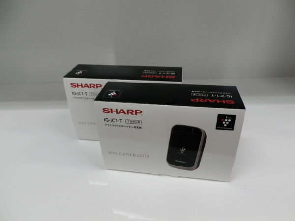 【新品 未使用品 SHARP シャープ プラズマクラスター25000搭載 車載用 イオン発生機 カーエアコン取付タイプ ブラウン IG-JC1-T】をお買取り致しました！ - リサイクルマートは現在冷蔵庫の買取、家具の買取強化中です！お気軽にお問い合わせください。