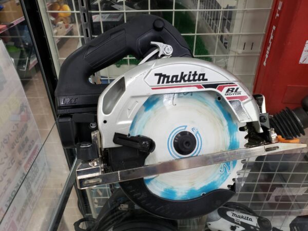 makita　マキタ　充電式マルノコ　2021年製　HS631D　買取いたしました。 - リサイクルマートは現在冷蔵庫の買取、家具の買取強化中です！お気軽にお問い合わせください。