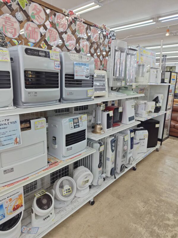 【石油ファンヒーター・石油ストーブ】冬物家電・暖房器具の買取・販売お任せ下さい！！【加湿器・電気ストーブ】