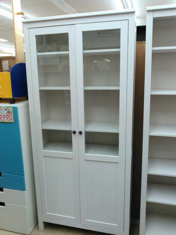 【キャビネット　ガラス戸　収納家具　キッチン収納　ＩＫＥＡ　イケア　ＨＥＭＮＥＳ　白家具】買い取り致しました！ - リサイクルマートは現在冷蔵庫の買取、家具の買取強化中です！お気軽にお問い合わせください。