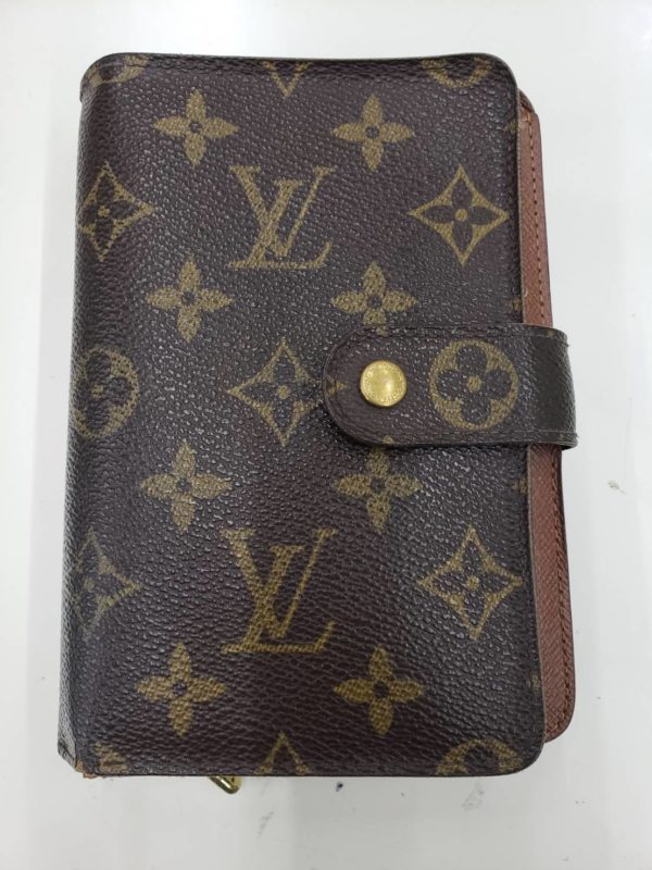 LOUIS VUITTON /　ルイヴィトン　モノグラム　ポルト パピエ・ジップ M61207　買取致しました。 - リサイクルマートは現在冷蔵庫の買取、家具の買取強化中です！お気軽にお問い合わせください。