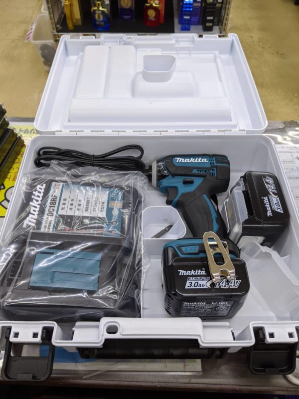 未使用　makita 充電式インパクトドライバー　TD138D　買取致しました!! - リサイクルマートは現在冷蔵庫の買取、家具の買取強化中です！お気軽にお問い合わせください。