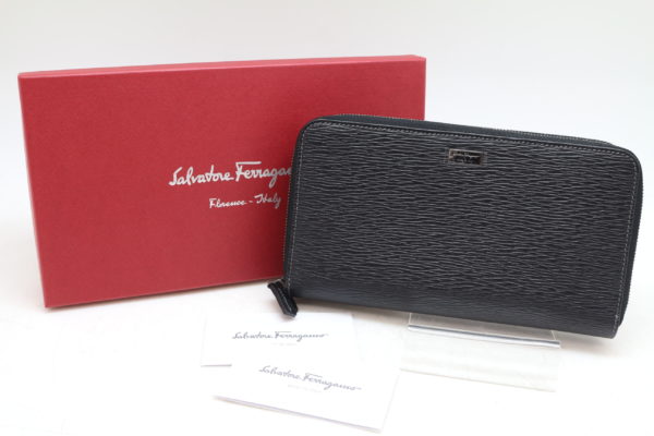 Salvatore Ferragamo/サルバトーレ フェラガモ 249540 Wファスナー 長財布 ブラック ダブル ラウンドファスナーを買取させて頂きました！！ - リサイクルマートは現在冷蔵庫の買取、家具の買取強化中です！お気軽にお問い合わせください。