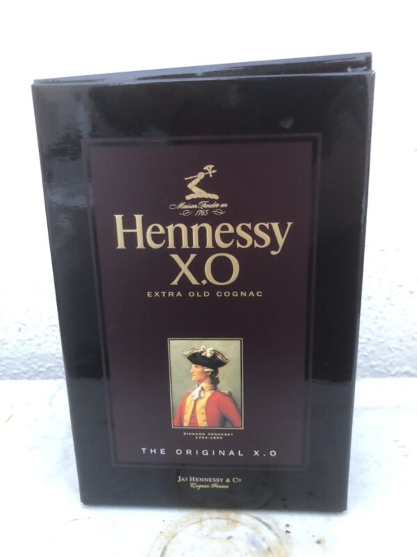 ヘネシー Ｈennessy X.O 黒キャップ ブランデー お酒 をお買取りさせて頂きました!! - リサイクルマートは現在冷蔵庫の買取、家具の買取強化中です！お気軽にお問い合わせください。