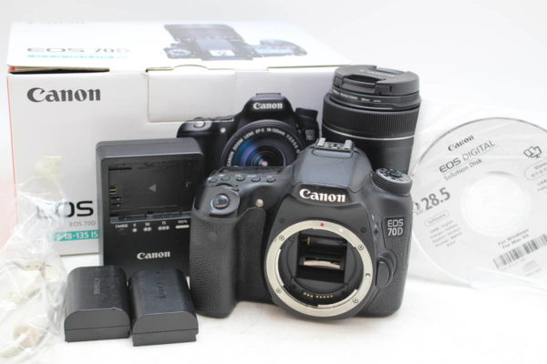 【動作品】 Canon/キャノン EOS70D デジタル 一眼レフ カメラ EF-S18-135IS STM KIT レンズ 55-250mm 1:4-5.6 バッテリーを買取りさせて頂きました！！ - リサイクルマートは現在冷蔵庫の買取、家具の買取強化中です！お気軽にお問い合わせください。